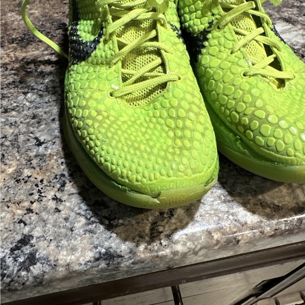 Nike Zoom Kobe 6 Protro Low Grinch “PreOwned” - Picture 2 of 4